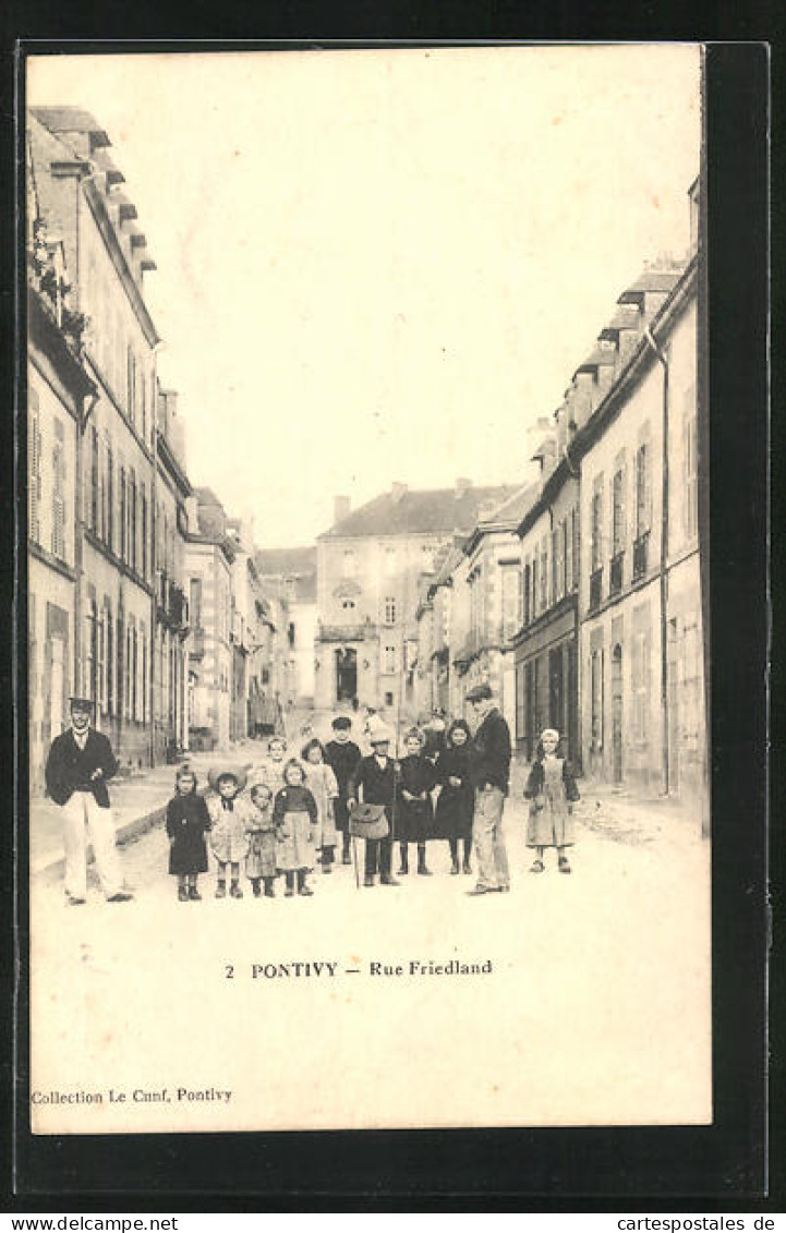 CPA Pontivy, Rue Friedland, Vue De La Rue  - Pontivy