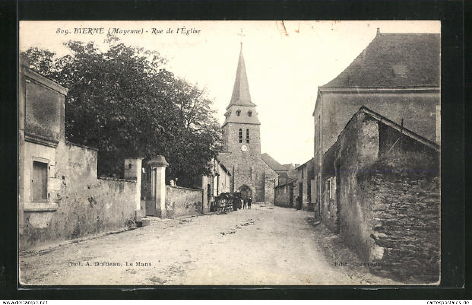 CPA Bierne, Rue De L`Église, Vue De La Rue  - Andere & Zonder Classificatie