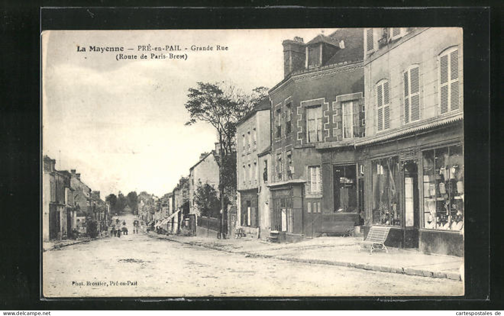 CPA Peé-en-Pail, Grande Rue ( Route De Paris-Brest)  - Other & Unclassified