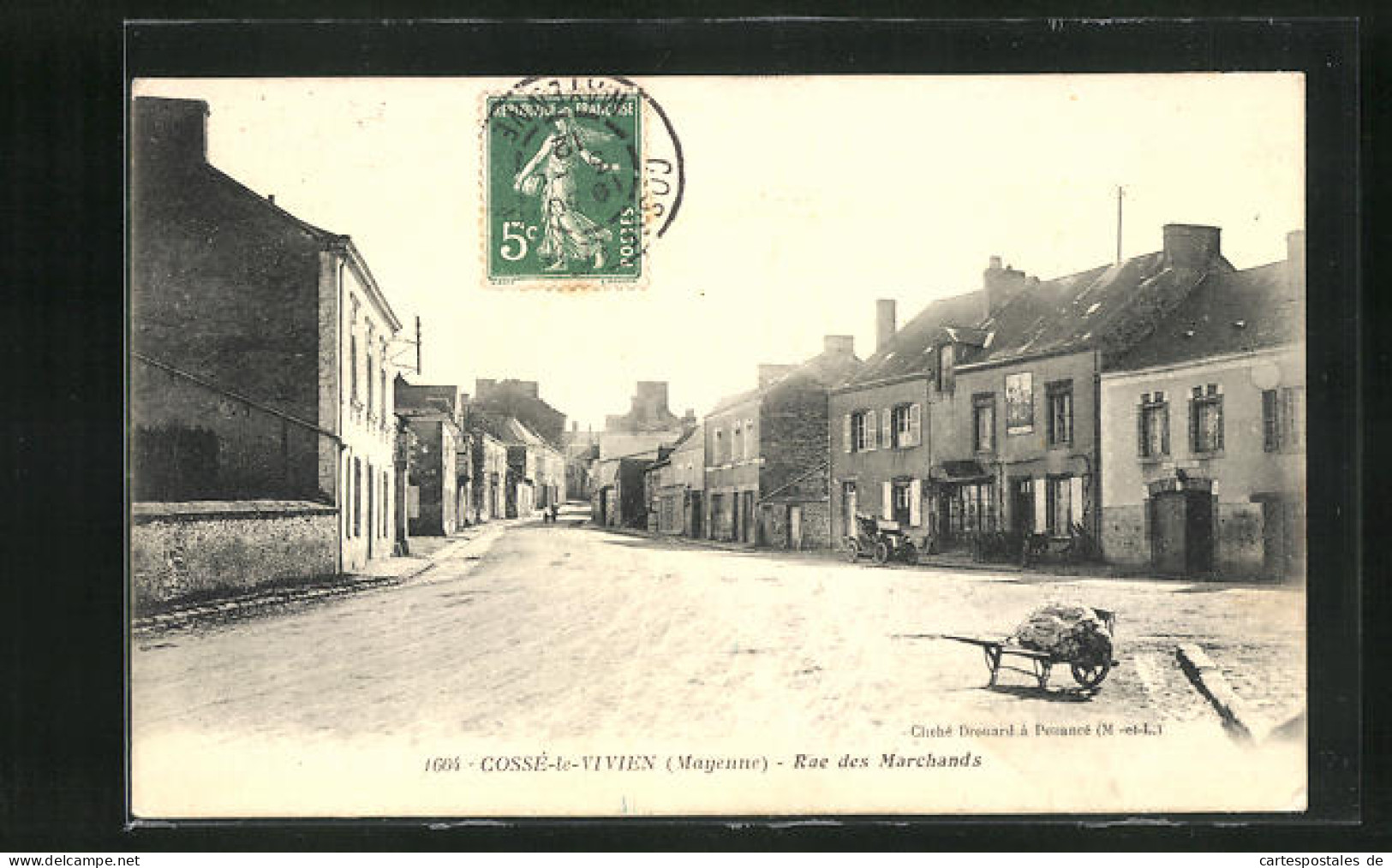 CPA Coddé-le-Vivien, Rue Des Marchands  - Andere & Zonder Classificatie