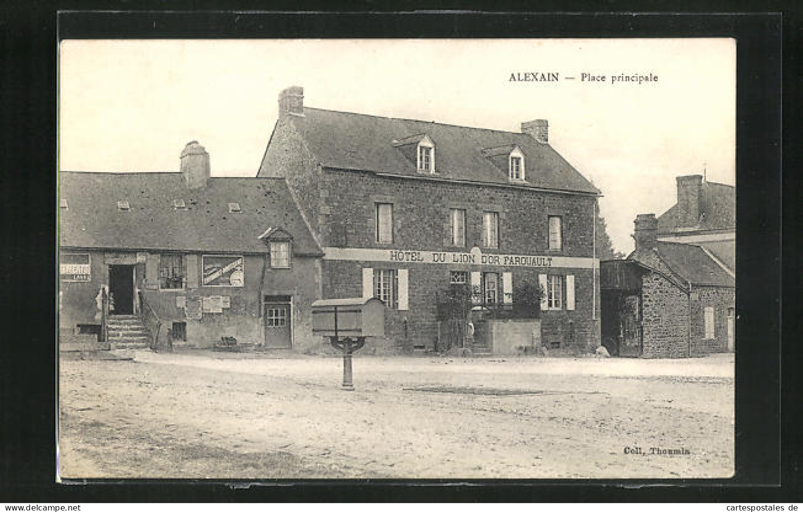 CPA Alexain, Place Principale, Hotel Du Lion D'Or Farouault  - Autres & Non Classés