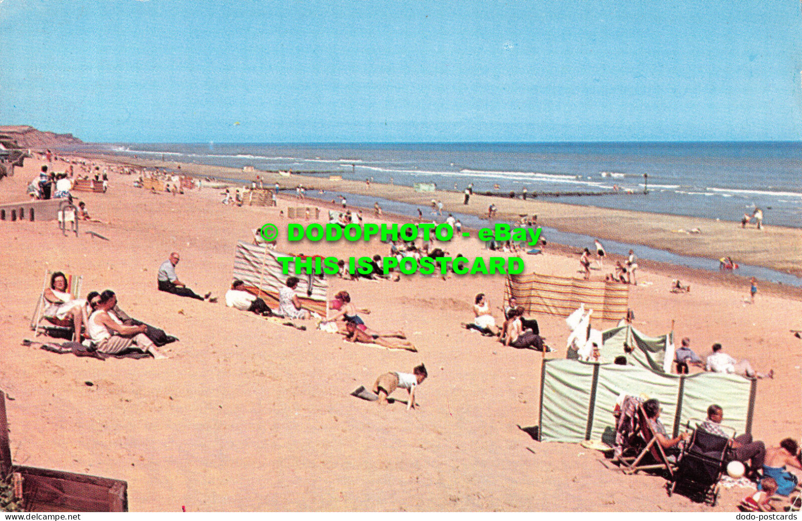 R523621 Bacton. The Beach. Ernest Joyce. Plastichrome By Colourpicture. C. J. Ni - Monde