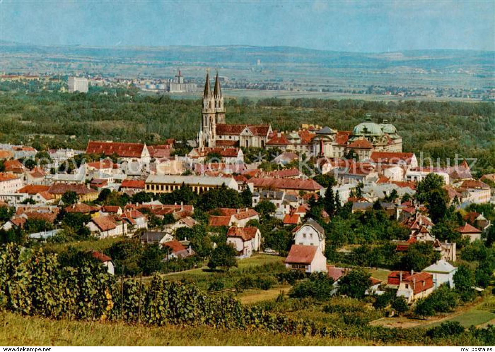 73861957 Klosterneuburg Panorama Mit Augustiner Chorherrenstift Klosterneuburg - Other & Unclassified