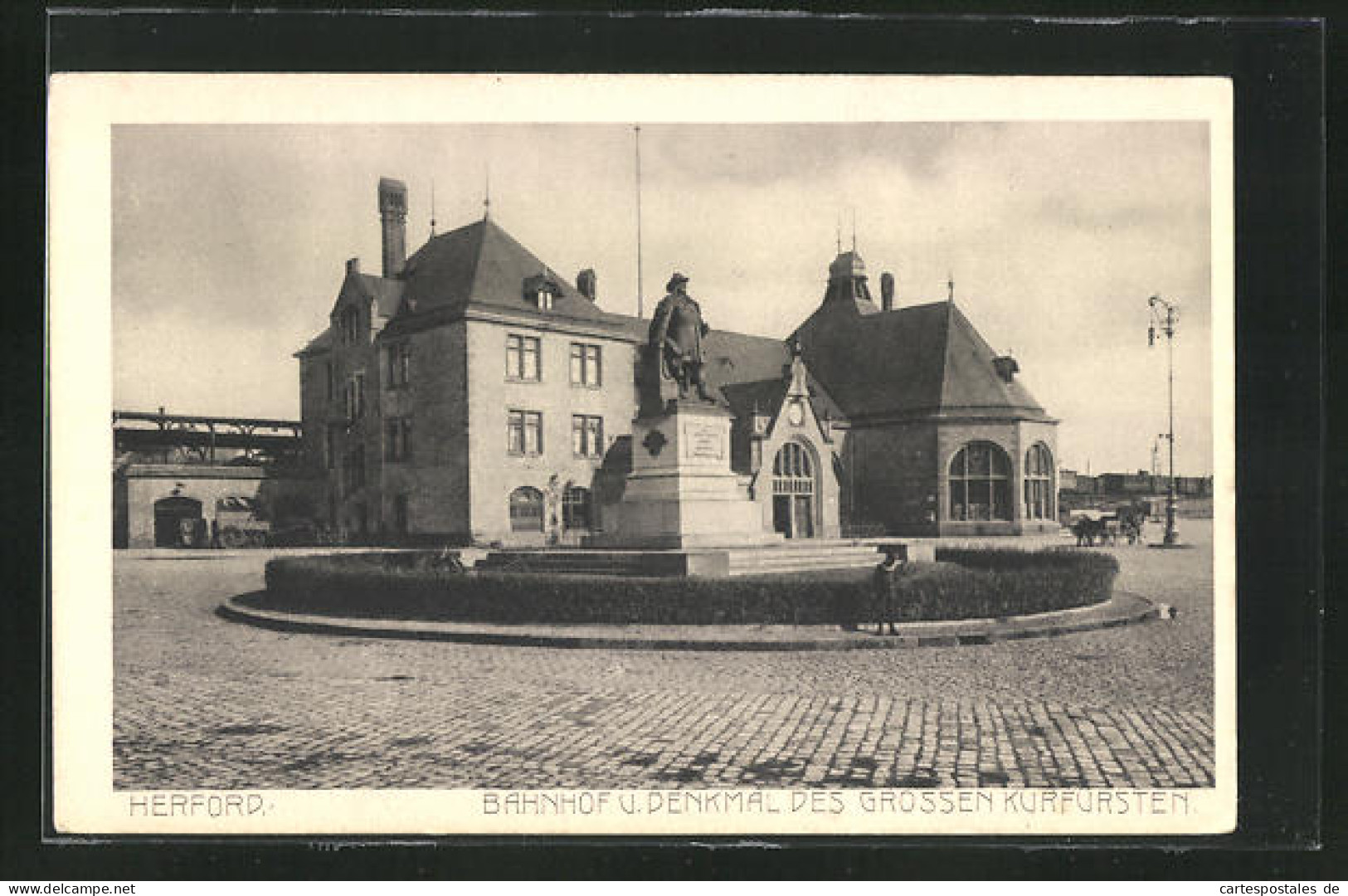 AK Herford, Bahnhof & Denkmal Des Grossen Kurfürsten  - Herford