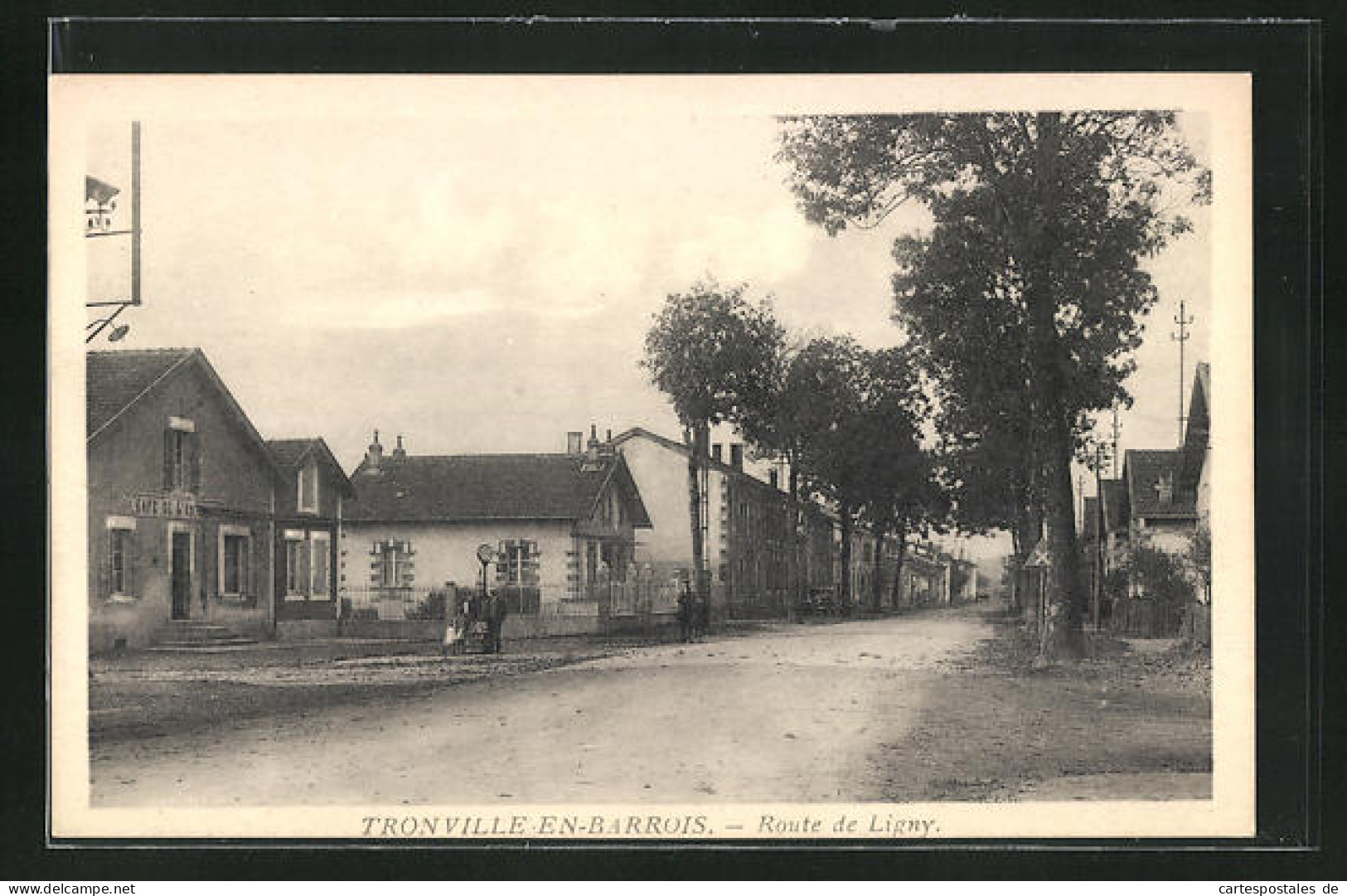 CPA Tronville-en-Barrois, Route De Ligny, Vue De La Rue  - Ligny En Barrois