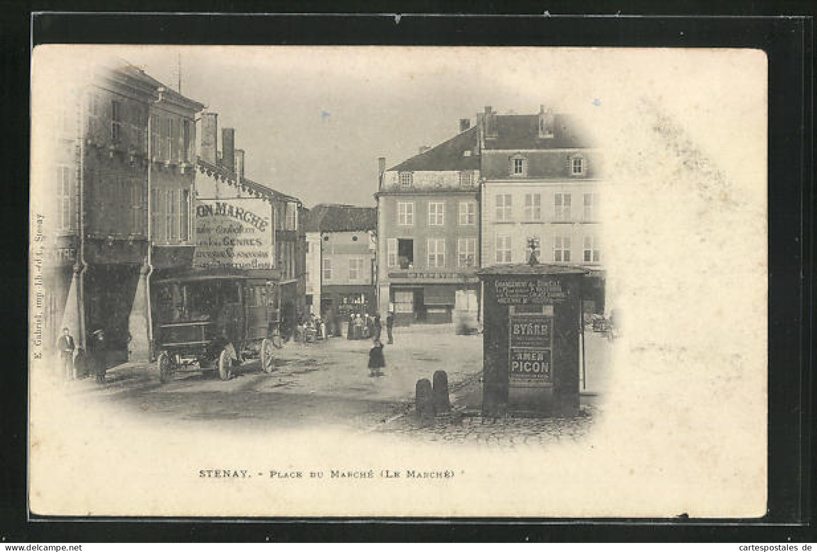 CPA Stenay, Place Du Marchè  - Stenay