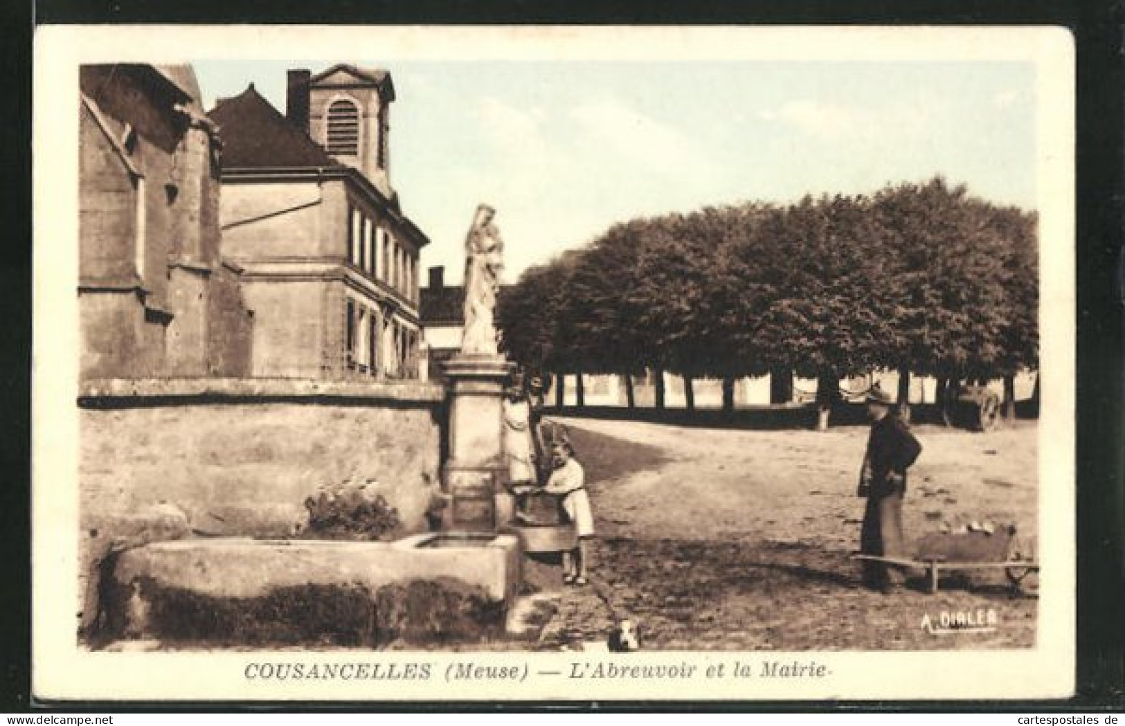 CPA Cousancelles, L`Abrevoir Et La Mairie  - Otros & Sin Clasificación