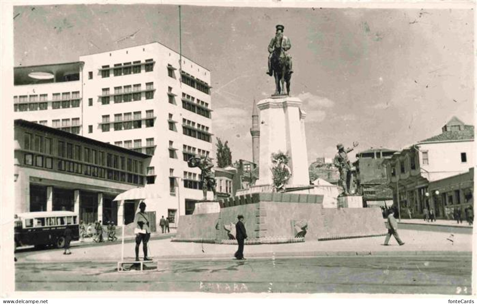 73973314 Ankara_TK Denkmal - Turquie