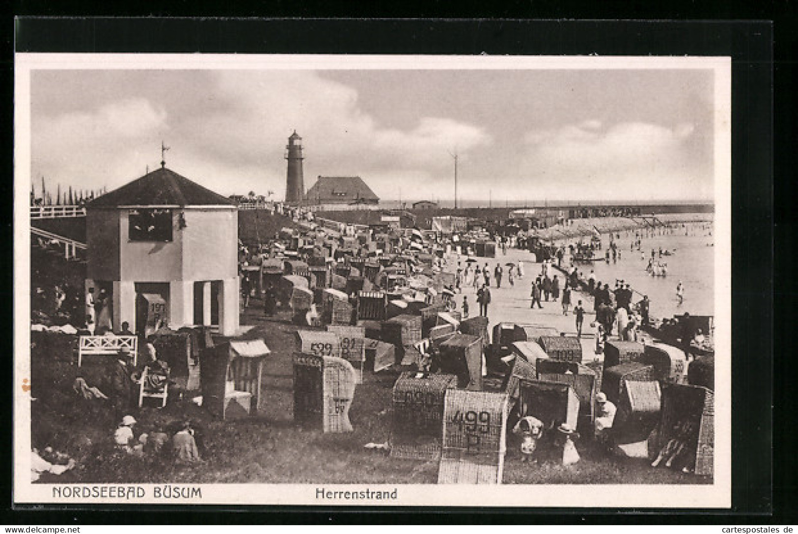 AK Büsum A. D. Nordsee, Am Herrenstrand Mit Leuchtturm  - Buesum