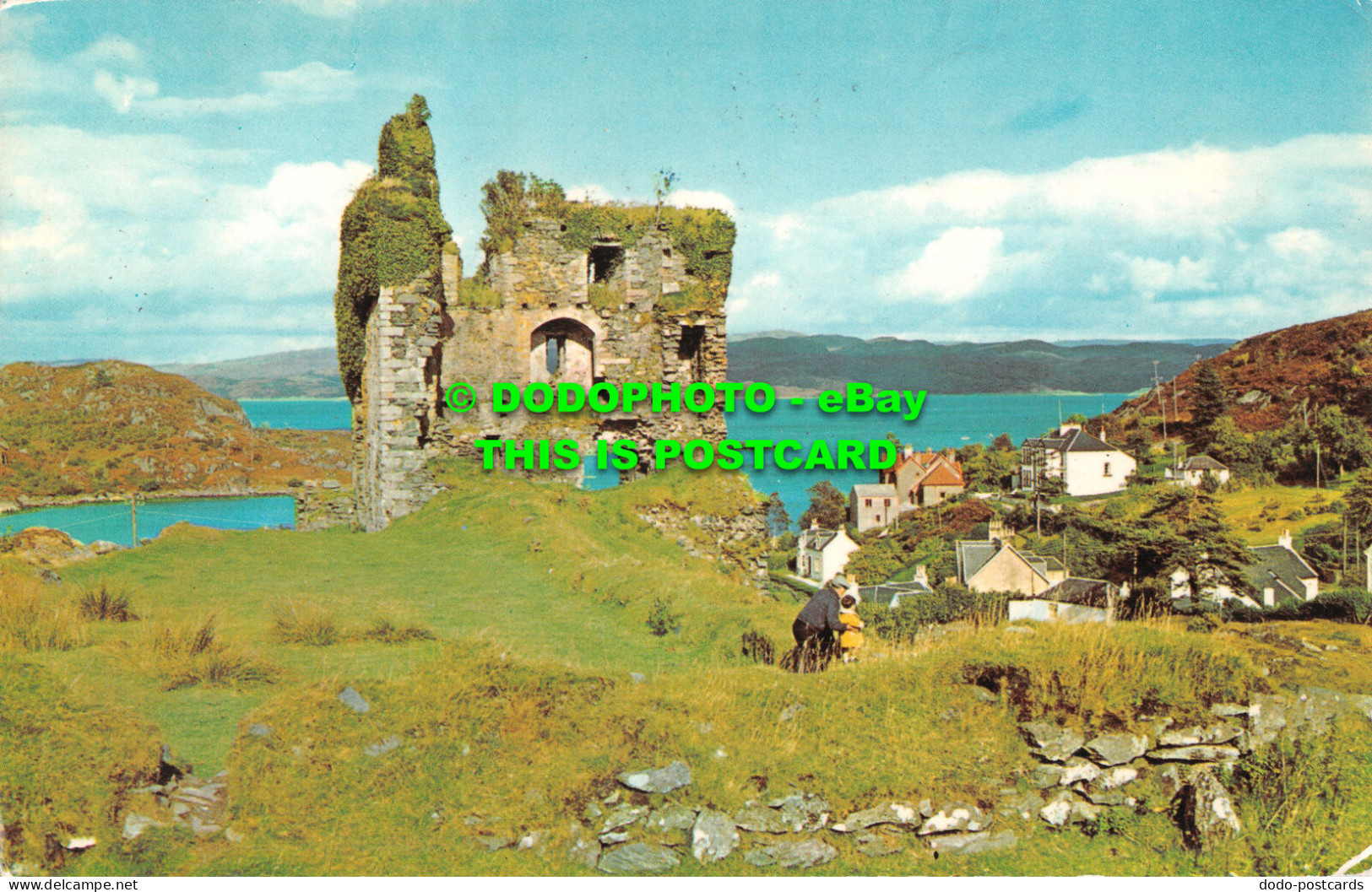 R524290 Tarbert Castle And Loch Fyne. PT35789 - Welt