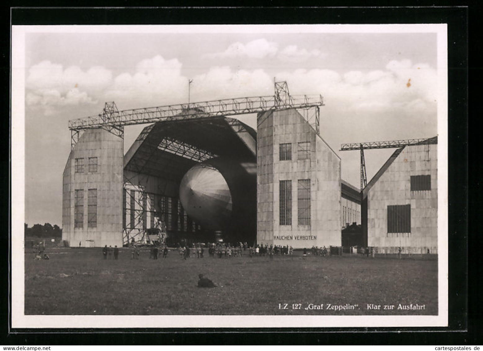 AK Luftschiff LZ 127 Graf Zeppelin, Klar Zur Ausfahrt  - Airships