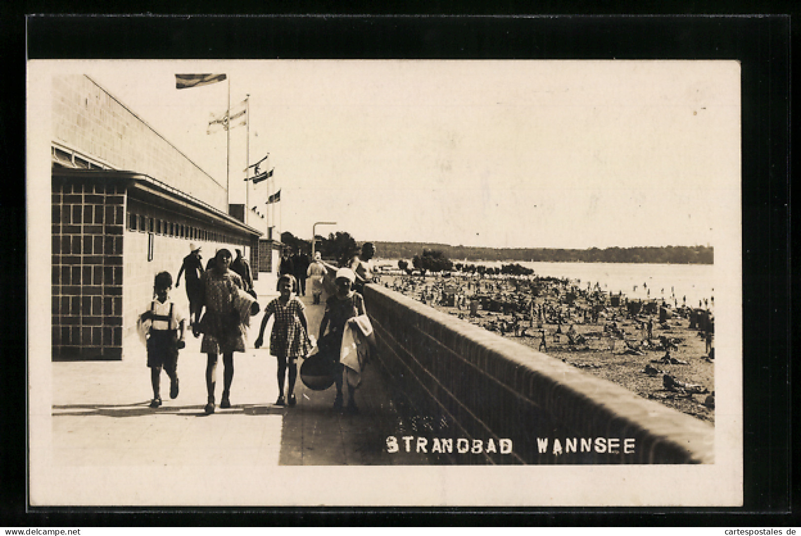 AK Berlin-Wannsee, Auf Der Promenade Des Strandbads Wannsee  - Wannsee