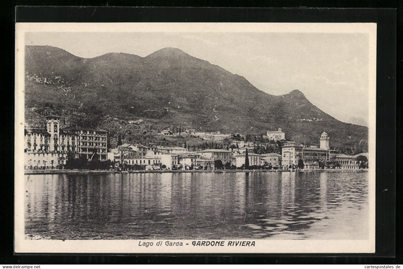 Cartolina Gardone Riviera /Lago Di Garda, Panorama Vom Wasser Gesehen  - Altri & Non Classificati