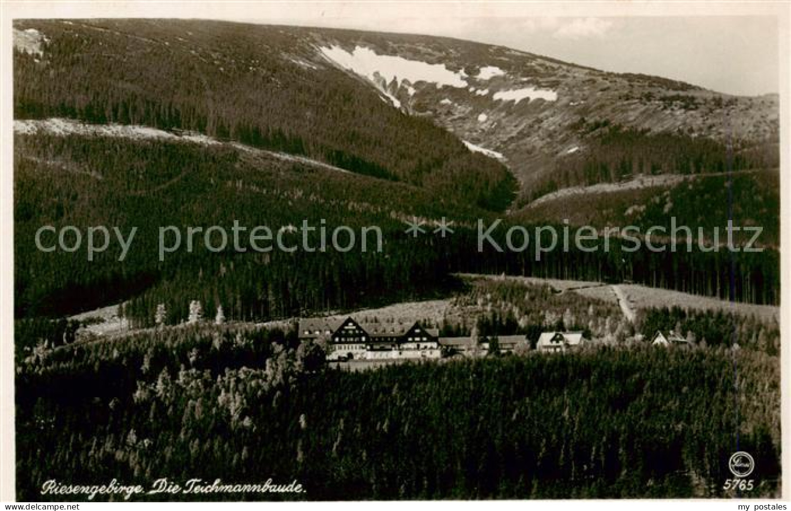 73818957 Riesengebirge_Krkonose_Karkonosze Die Reichmannbaude - Czech Republic