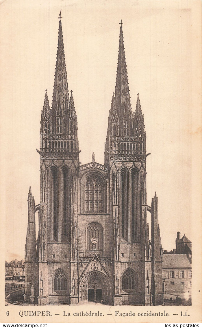 29  QUIMPER LA CATHEDRALE - Quimper