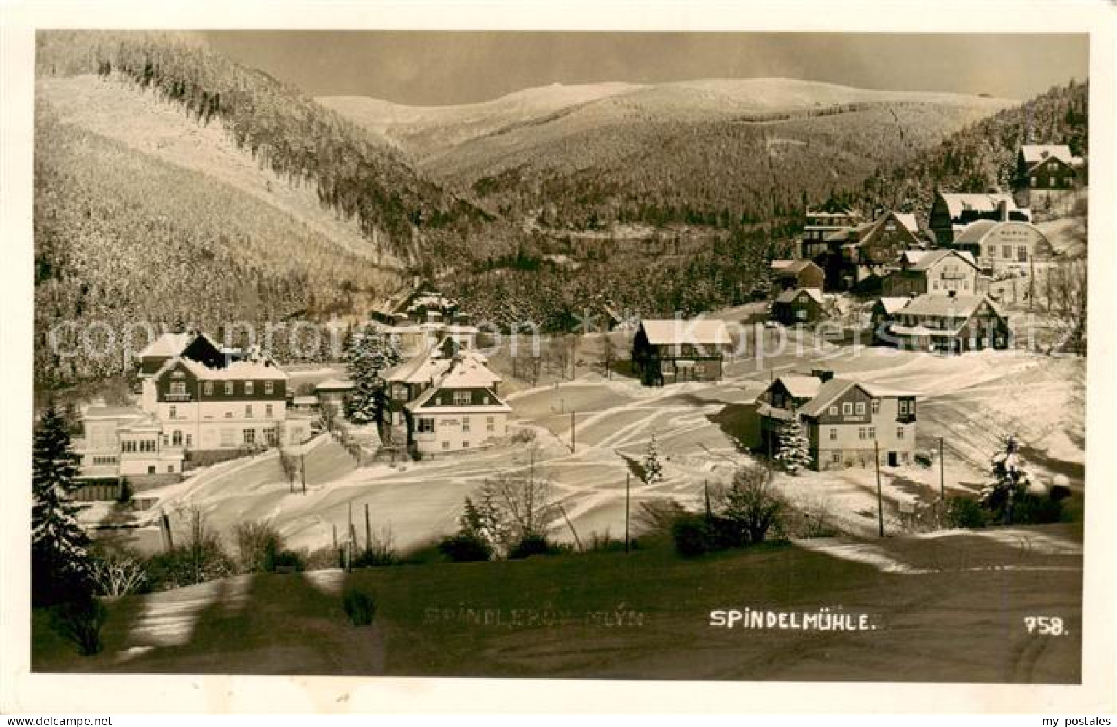 73818949 Spindelmuehle Riesengebirge Spindleruv Mlyn CZ Panorama  - Czech Republic