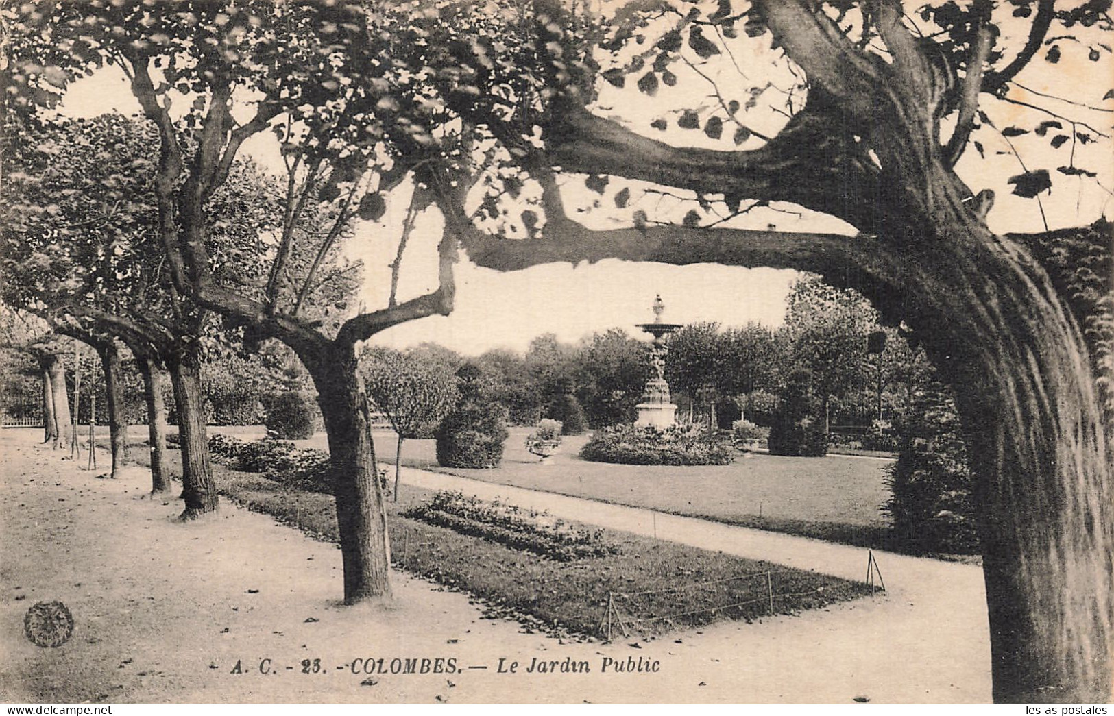 92  COLOMBES LE JARDIN PUBLIC - Colombes