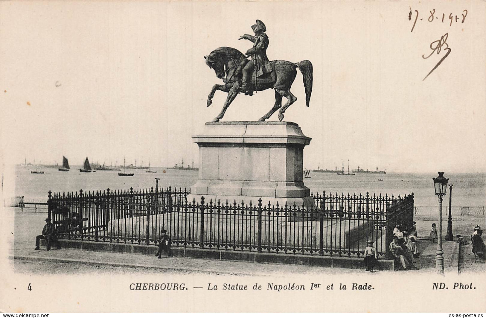 50 CHERBOURG UNE STATUE - Cherbourg