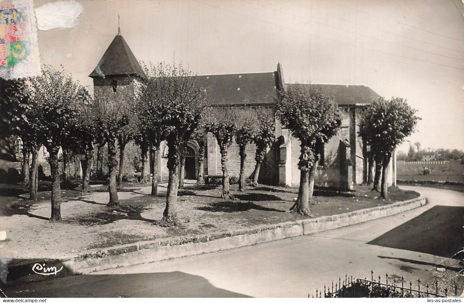 86  MAUPREVOIR LA PLACE DE L EGLISE - Sonstige & Ohne Zuordnung