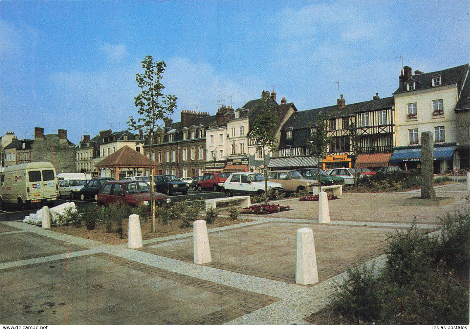 27 BERNAY LA MODERNE PLACE DE LA POSTE - Bernay