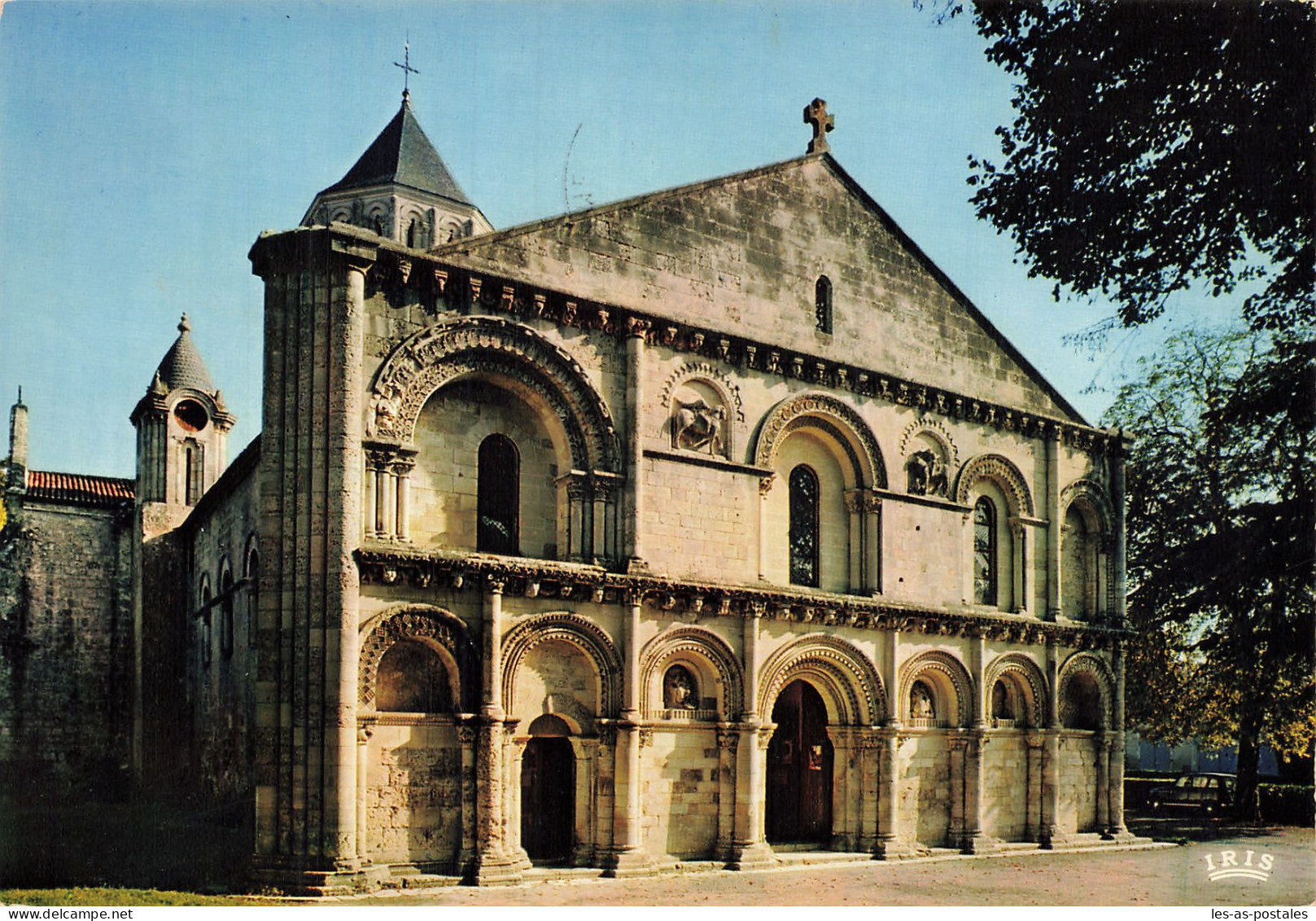 17 SURGERES EGLISE NOTRE DAME - Surgères