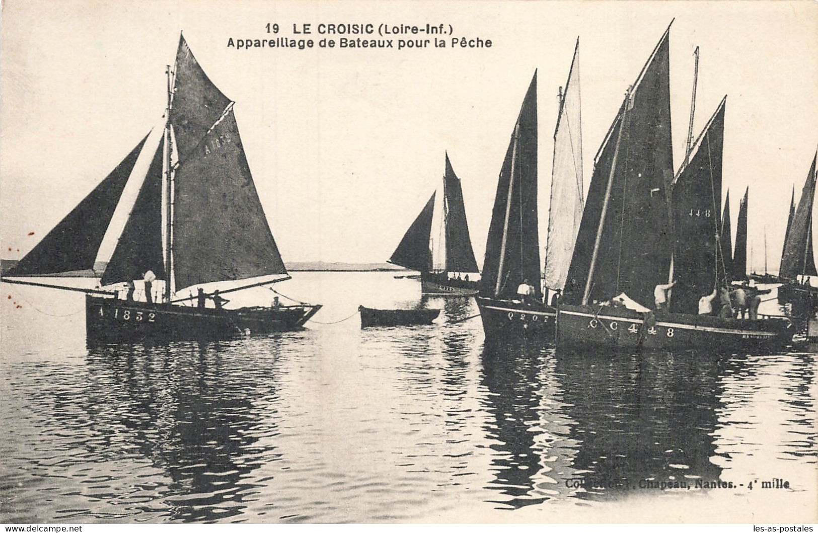 44 LE CROISIC UN APPAREILLAGE DE BATEAUX - Le Croisic