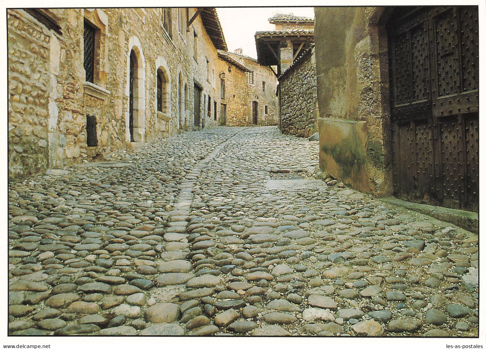 1 PERROUGES LA RUE DES RONDES   - Pérouges