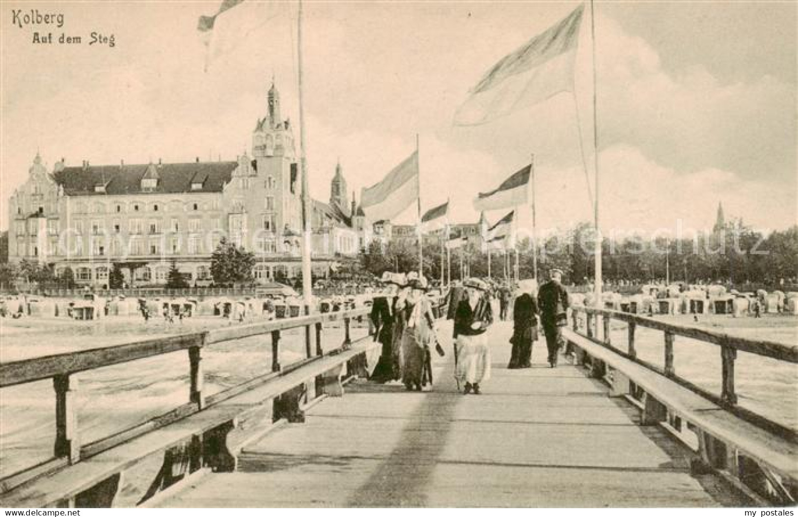 73818415 Kolberg  Ostseebad Kolobrzeg PL Auf Dem Steg  - Pologne