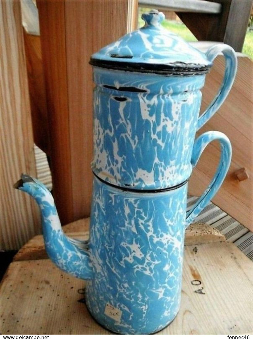 * Cafetière En Tôle émaillée,  irisée Bleu Et Blanc (Pour Décoration Ou Collection) - Altri & Non Classificati