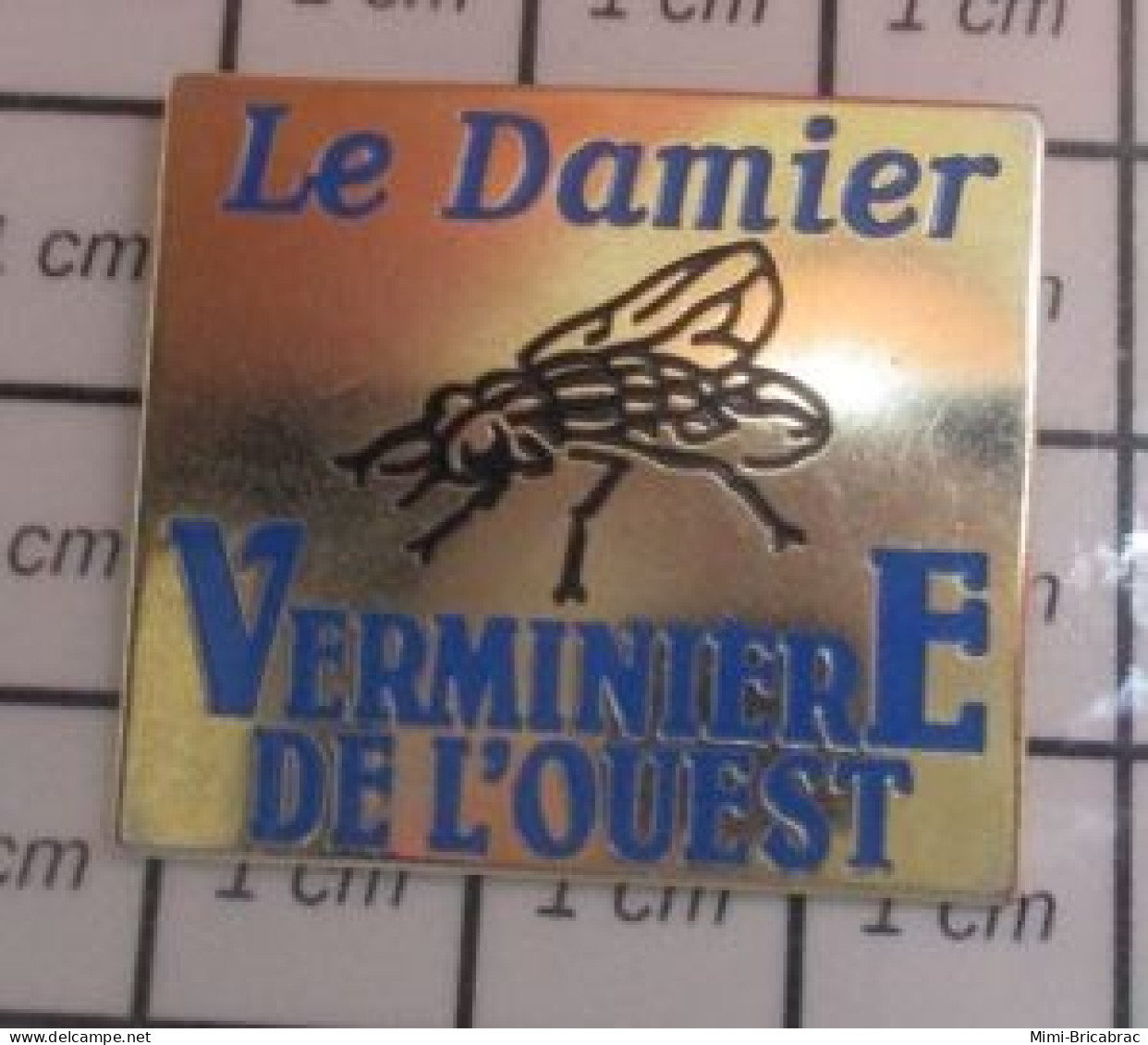 3417 Pin's Pins / Beau Et Rare / ANIMAUX / MOUCHE LE DAMIER VERMINIERE DE L'OUEST - Tiere