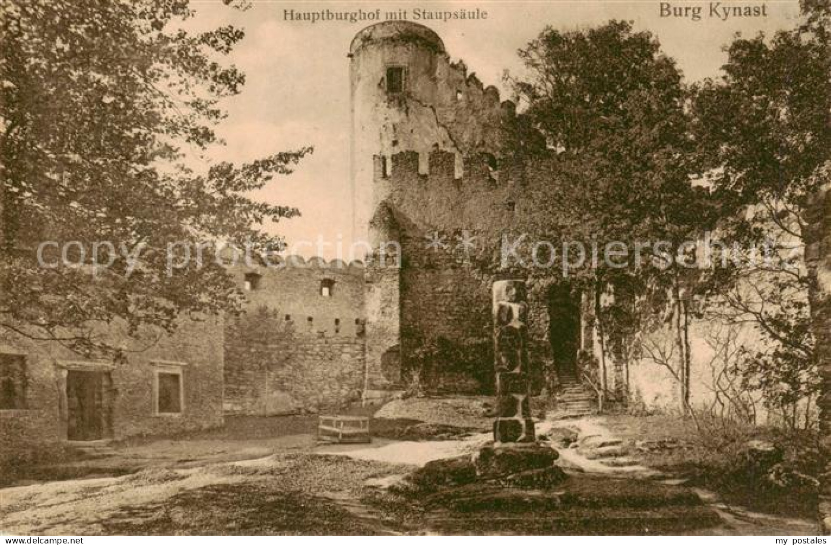 73818313 Kynast Sobieszow PL Burg Kynast Hauptburghof Mit Staupsaeule  - Polen