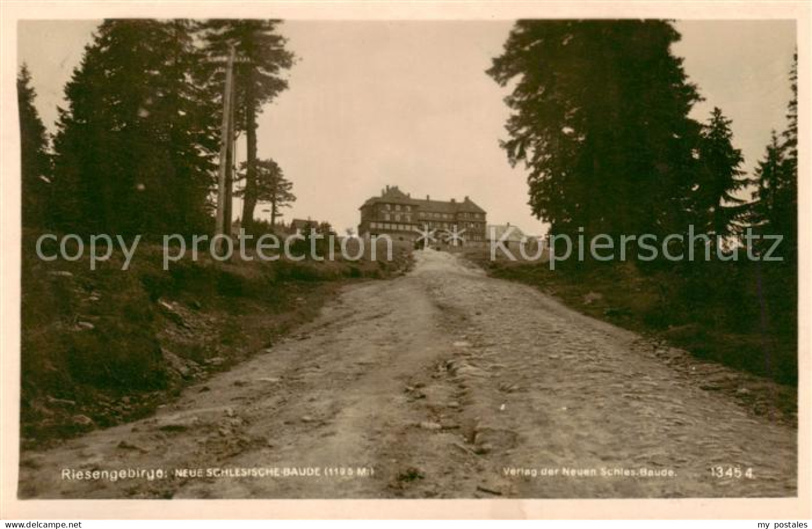 73818265 Riesengebirge_Krkonose_Karkonosze Neue Schlesische Baude - Czech Republic