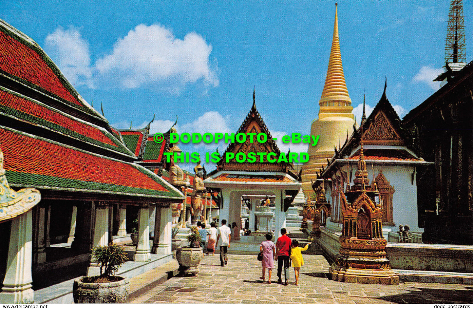 R525168 Bangkok. Inside The Ground Of Wat Phra Keo. Emerald Buddha Temple. Phorn - World