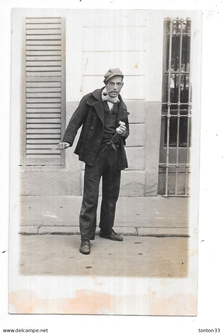 CARTE PHOTO - Portrait D'un Homme Et Sa Bouteille - Au Dos RAMIREZ à MADRID - TOUL 7 - - Photographie