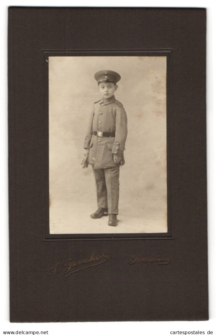 Photo A. Gerschel, Strassburg, Knabe En Uniforme Avec Schirmmütze, 1.WK  - Guerre, Militaire