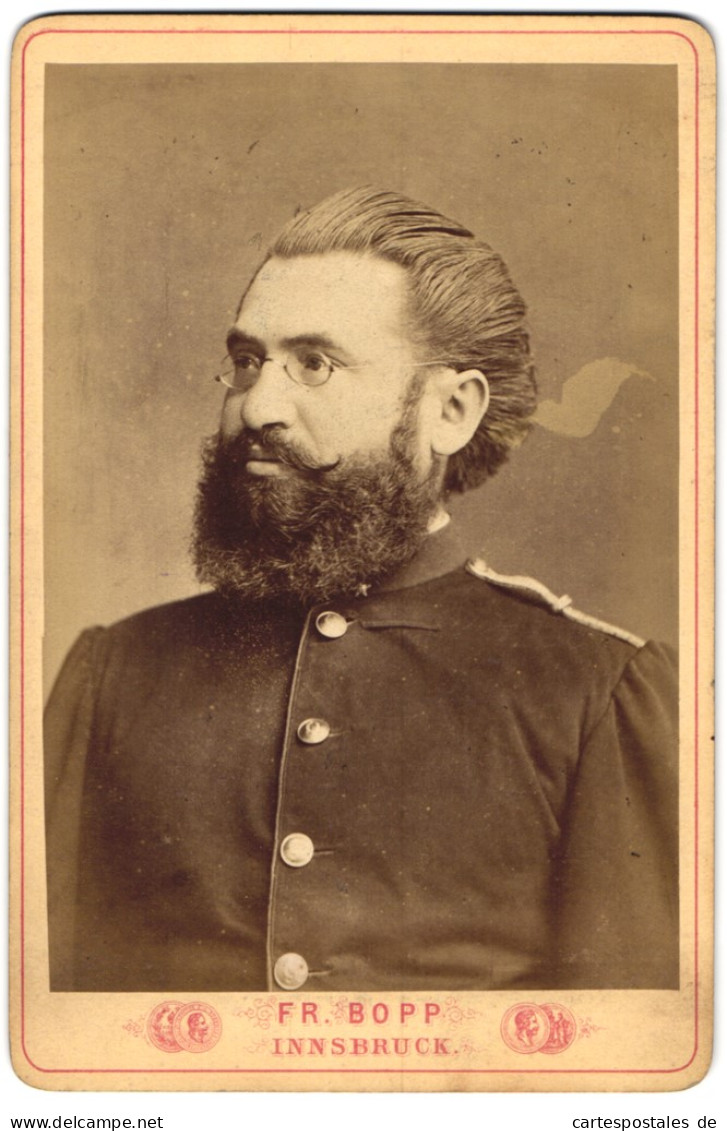 Fotografie Friedrich Bopp, Innsbruck, Portrait K.u.k. Soldat In Uniform Mit Brille  - Oorlog, Militair