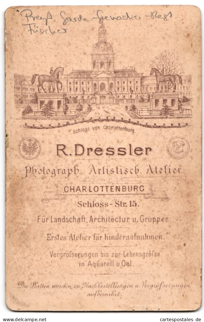 Fotografie Robert Dressler, Berlin-Charlottenburg, Schlossstrasse 15, Füsilier Im Preuss. Garde-Grenadier-Rgt  - Oorlog, Militair