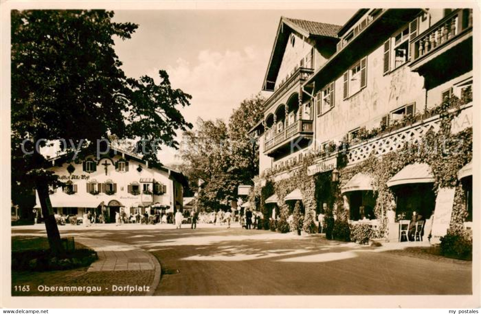 73816718 Oberammergau Dorfplatz Oberammergau - Oberammergau