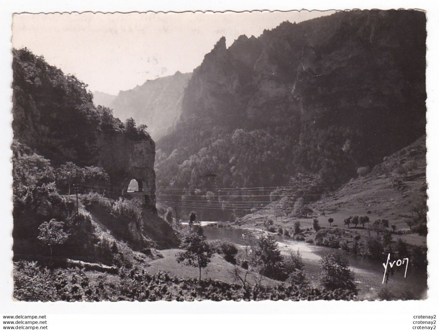 48 Environs De LA MALENE Vers Sainte Ste Enimie Gorges Du Tarn Le Tarn Et Le Tunnel De La Croze Postée De Millau En 1954 - Gorges Du Tarn