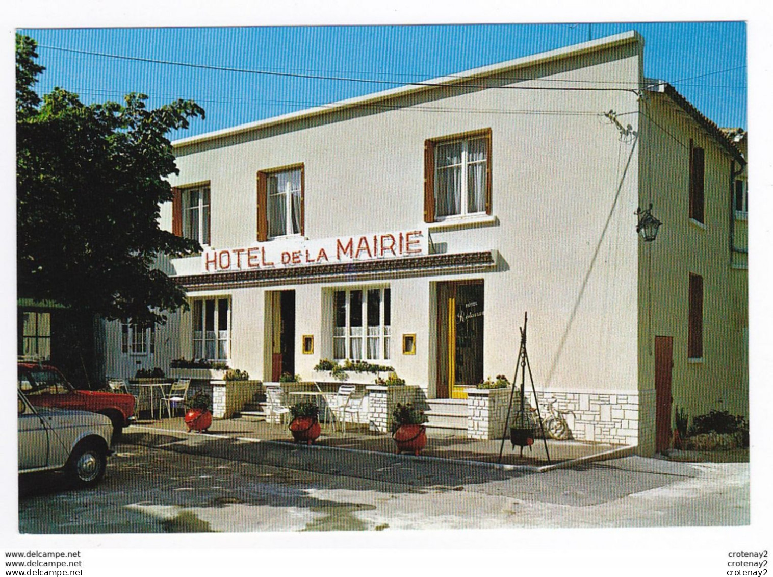 24 SORGES Vers Brantome Périgueux N°3 Hôtel Restaurant De La Mairie Leymarie Tél :11 Logis De France Renault 4L VOIR DOS - Brantome