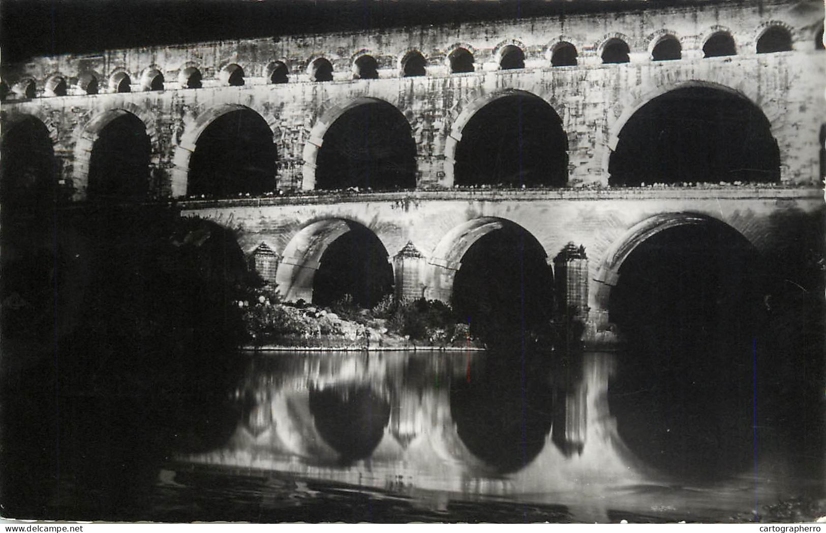 Postcard France Nîmes Le Pont - Nîmes