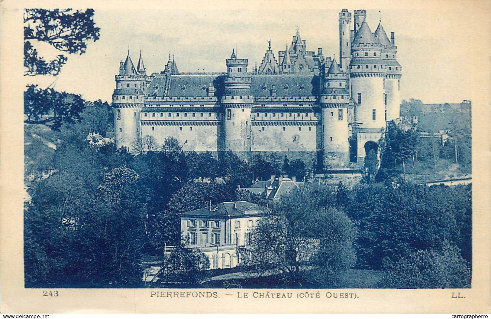 Postcard France Pierrefonds Le Chateau - Autres & Non Classés