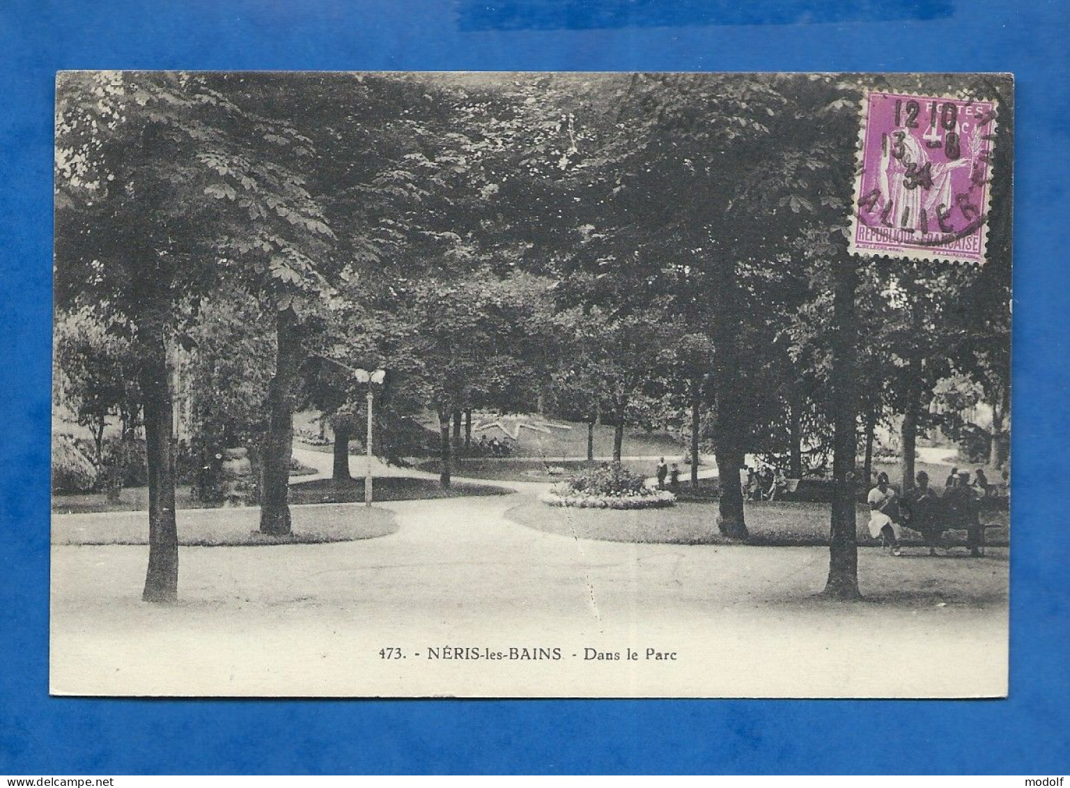 CPA - 03 - Néris-les-Bains - Dans Le Parc - Circulée En 1934 - Neris Les Bains