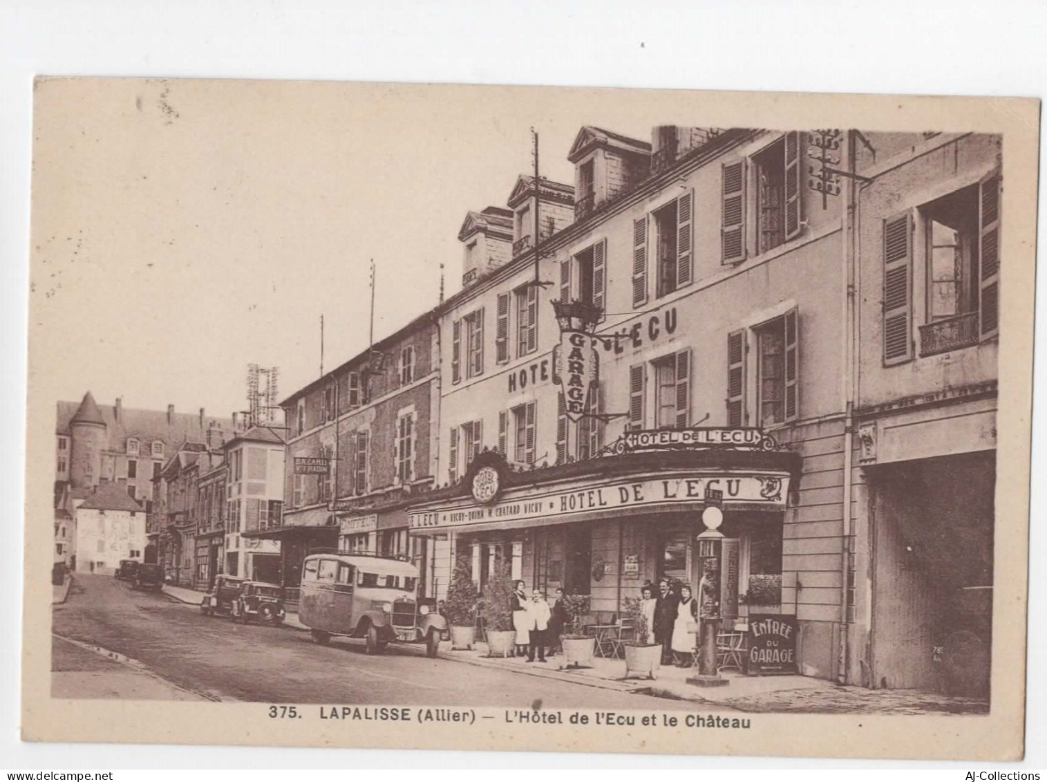 AJC - Lapalisse - L'hotel De L'ecu Et Le Chateau - Lapalisse