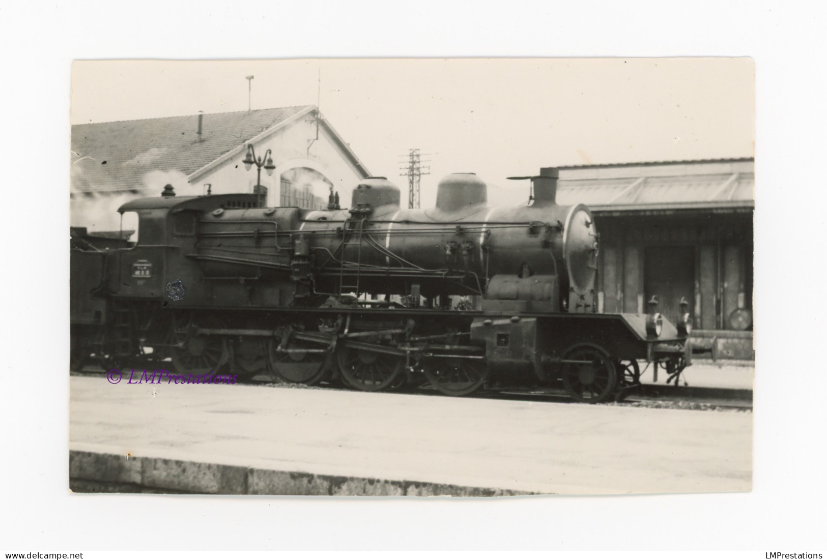 Photo Locomotive PLM 140 ? Gare Sud Est France Train Chemin Chemins Fer Compagnie Motrice Vapeur Paris Lyon Méditerranée - Trains