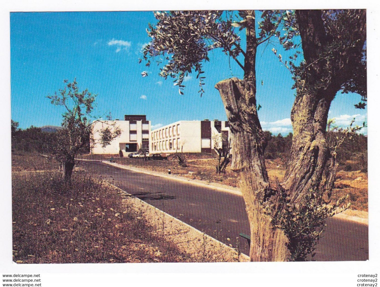 06 MOUGINS 544 Route De Valbonne Maison De Post Cure St Basile En 1979 Renault 4L - Mougins