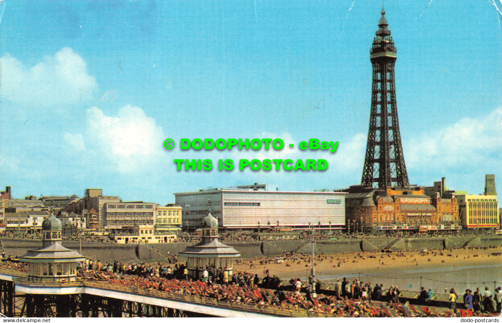 R526104 North Pier And Tower. Blackpool. Colourmaster International. Precision. - Monde