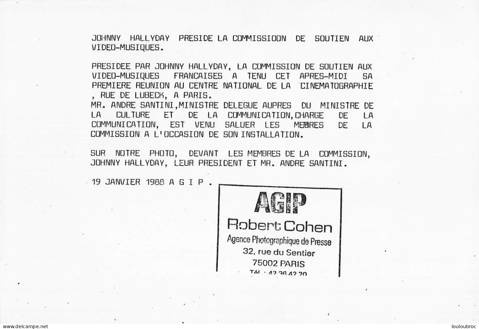 JOHNNY HALLYDAY 1988 PRESIDENT DE LA COMMISSION DE SOUTIEN VIDEO-MUSIQUES PHOTO DE PRESSE ORIGINALE 21X15CM - Personalità