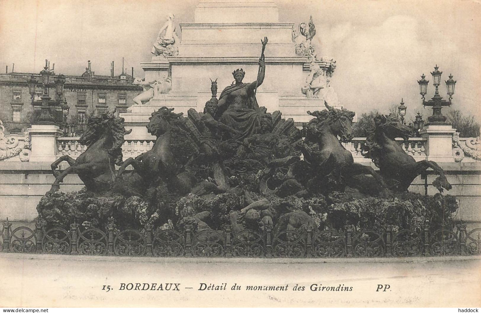 BORDEAUX : DETAIL DU MONUMENT DES GIRONDINS - Bordeaux