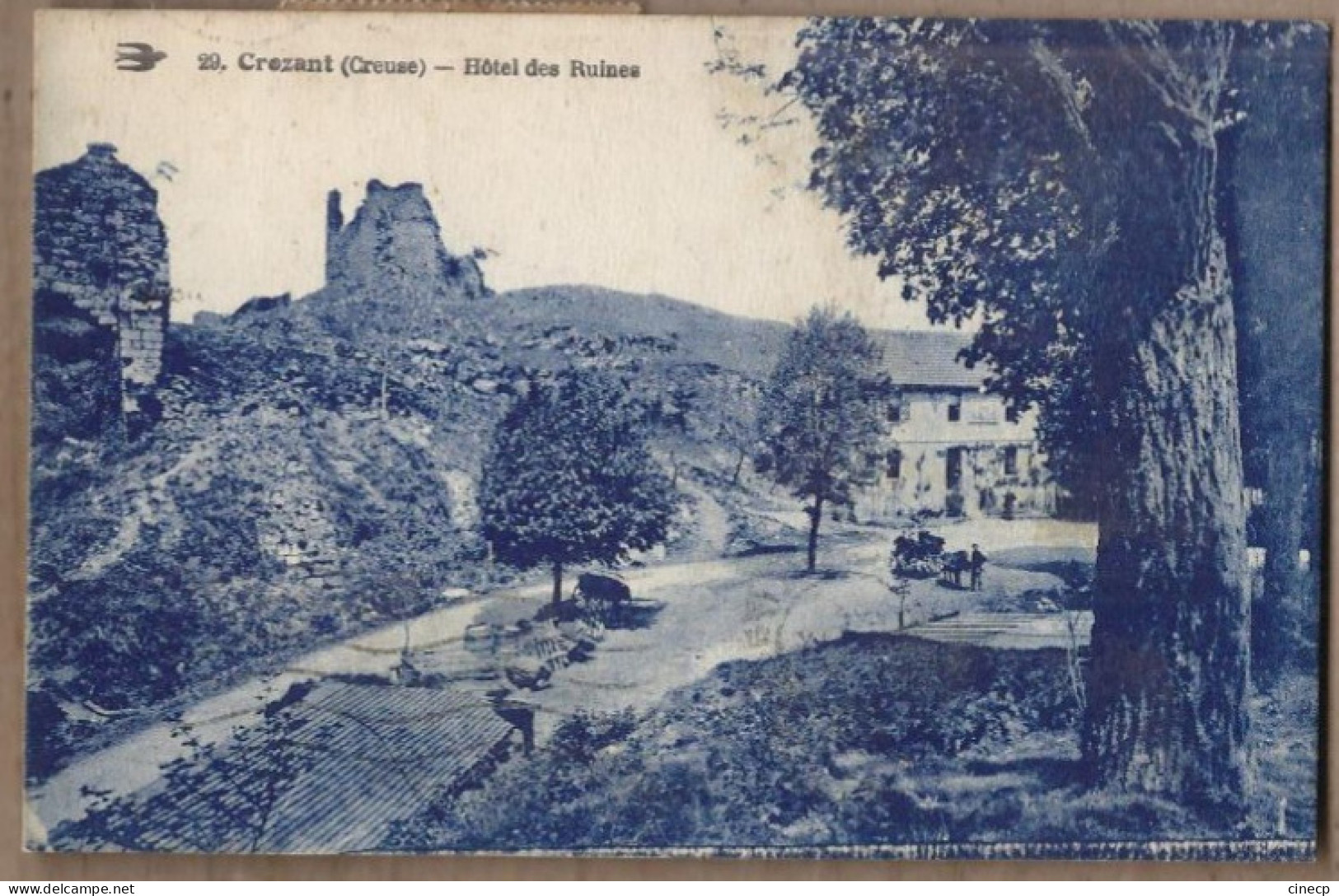 CPA 23 - CROZANT - Hotel Des Ruines - TB PLAN Etablissement Petite Animation Façade Devanture Attelage Oblitération - Crozant